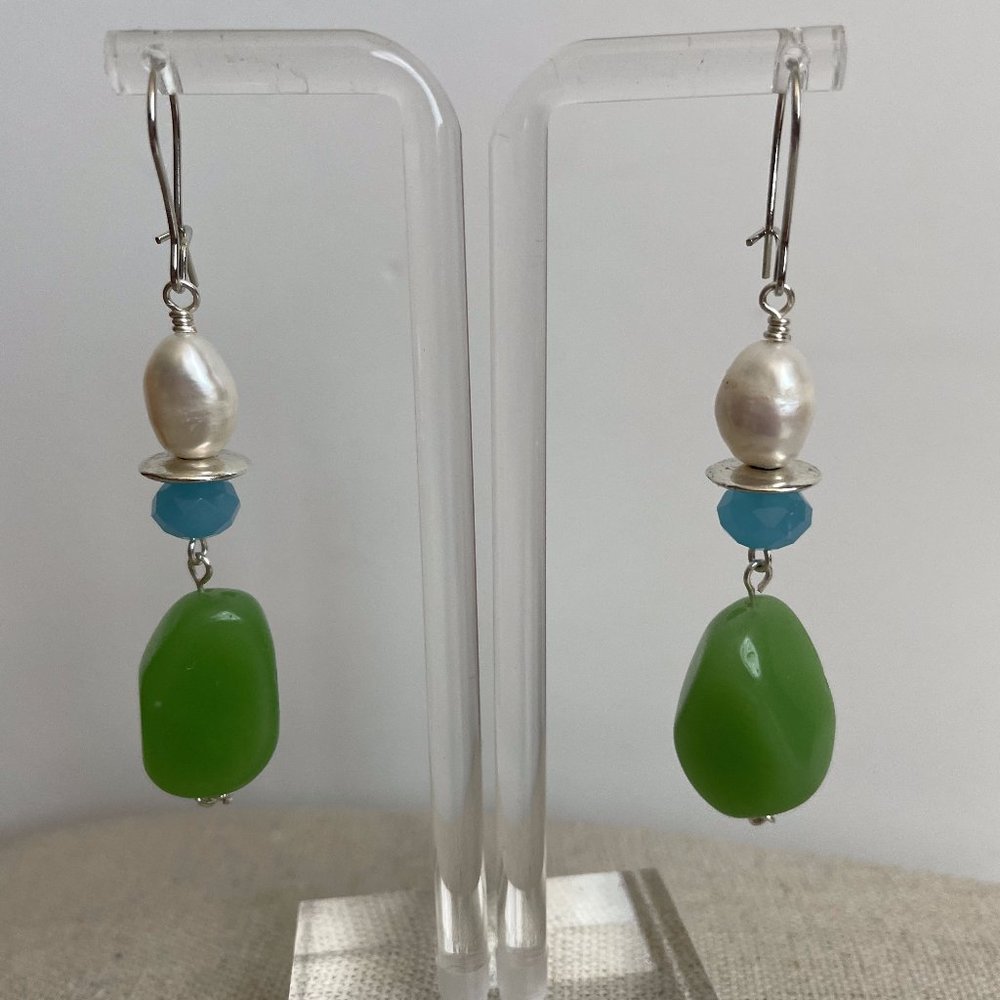 Artisan Freshwater Pearl Green Brazilian Aventurine Drop Dangle Pierced Earrings